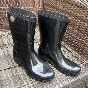 UGG Sienna Black Rain Boots Glossy Waterproof Womens Size 9